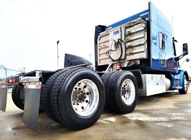 2022 Peterbilt 579-4