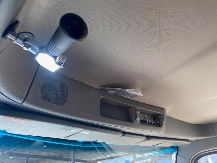 2026 Peterbilt 589-12