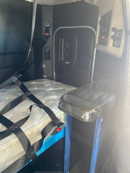 2026 Peterbilt 589-14