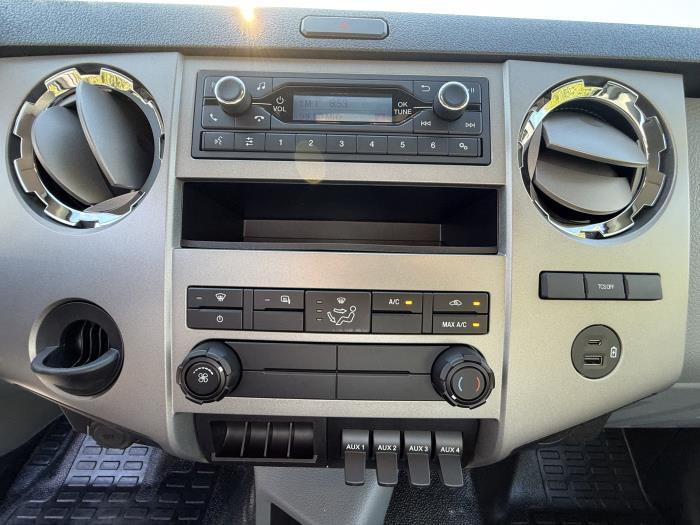 New 1996 Ford F-650 - photo 17
