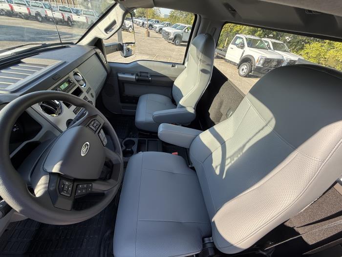 New 1996 Ford F-650 - photo 16