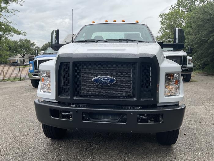 2026 Ford F-750-3