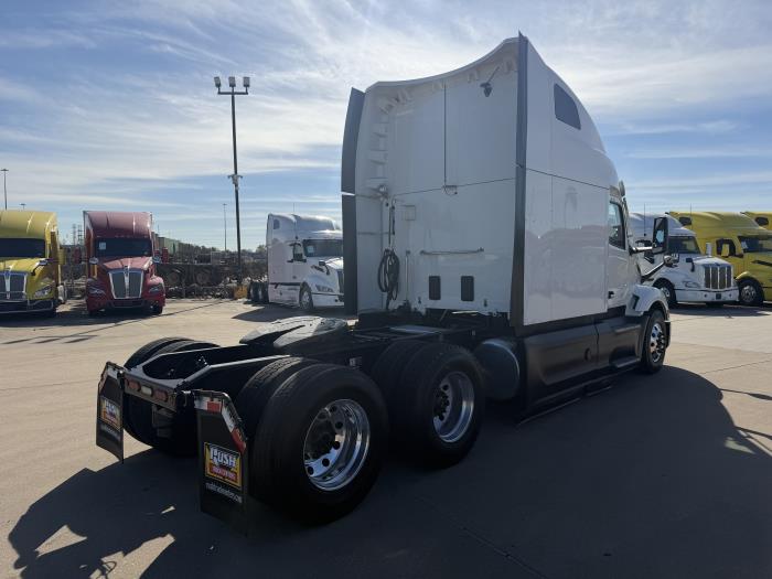 2021 Peterbilt 579-4