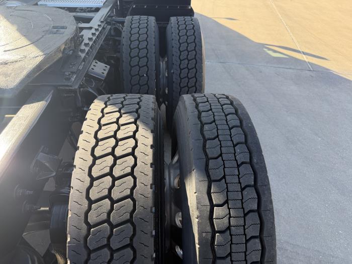 2021 Peterbilt 579-11