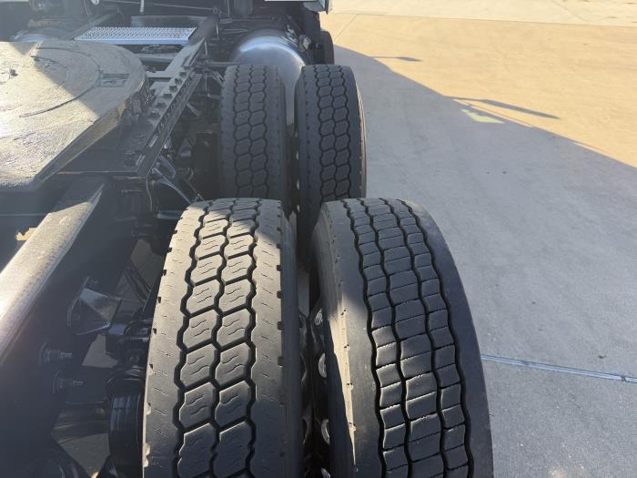 2021 Peterbilt 579-10