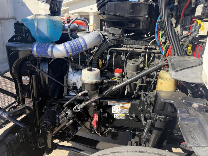 2021 Peterbilt 579-17