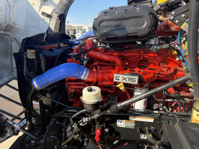 2021 Peterbilt 579-16