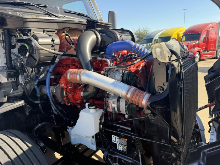 2021 Peterbilt 579-18