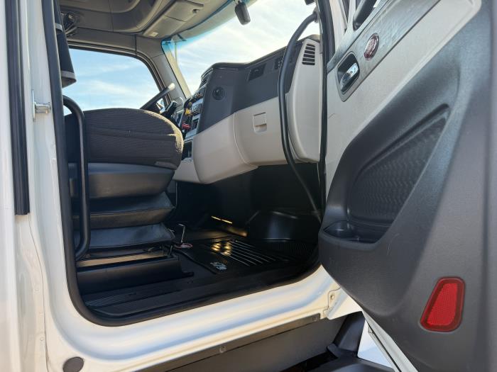 2021 Peterbilt 579-21