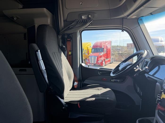 2021 Peterbilt 579-22