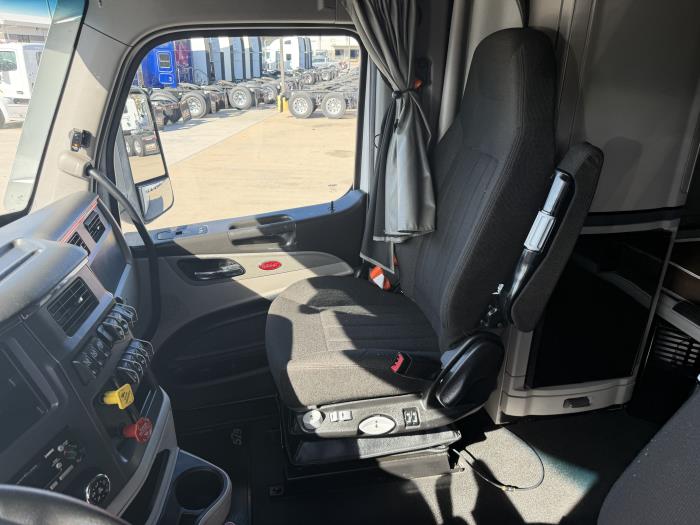 2021 Peterbilt 579-24