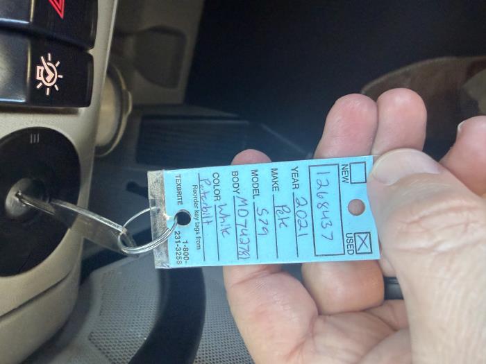 2021 Peterbilt 579-41