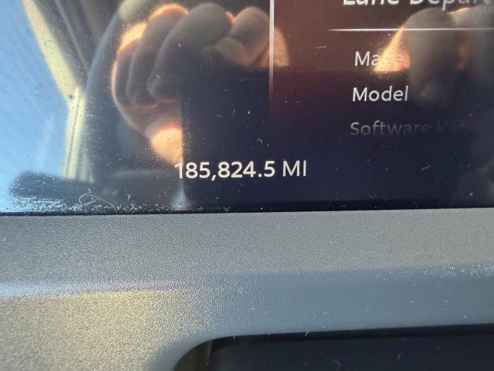 2021 Peterbilt 579-38