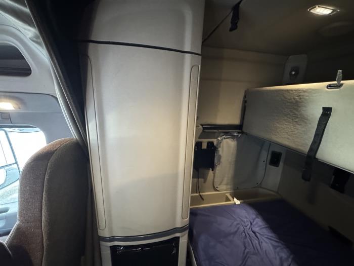 2022 Peterbilt 579-11