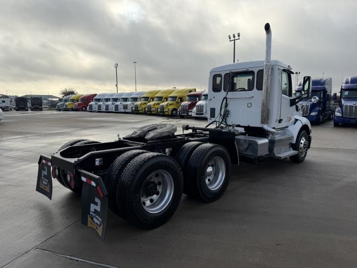 2021 Peterbilt 579-5