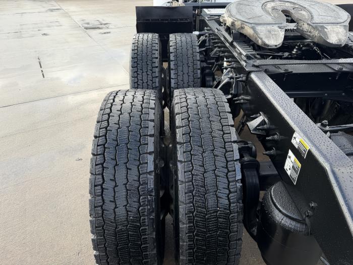 2021 Peterbilt 579-12