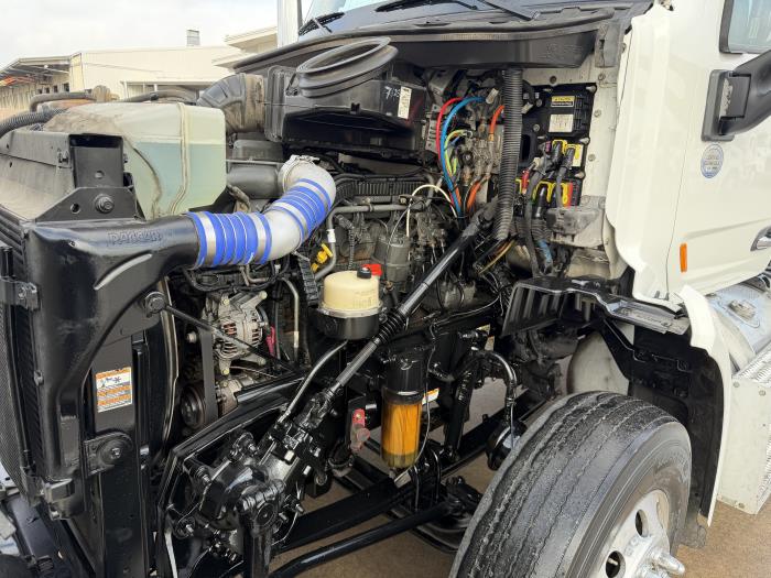 2021 Peterbilt 579-16