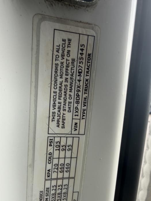 2021 Peterbilt 579-27