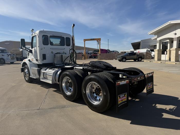 2020 Peterbilt 567-3