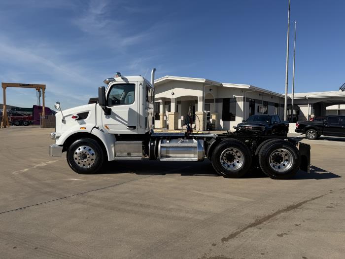 2020 Peterbilt 567-2