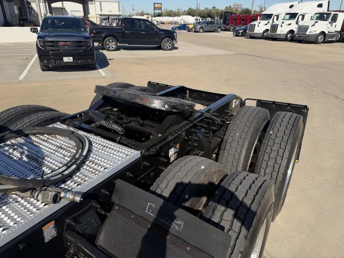 2020 Peterbilt 567-14