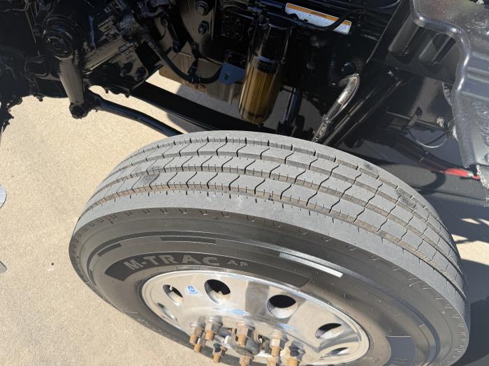 2020 Peterbilt 567-18