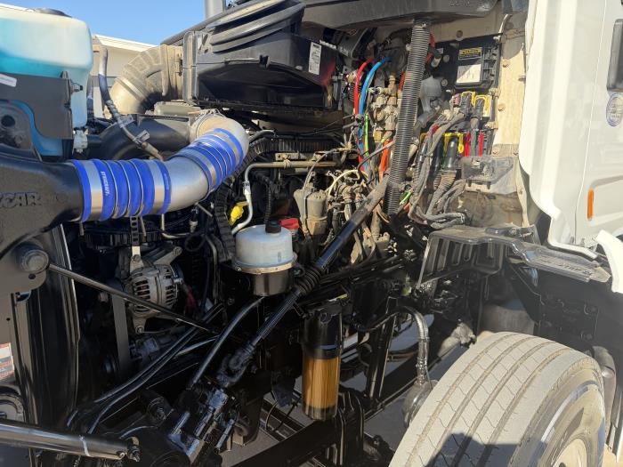 2020 Peterbilt 567-16