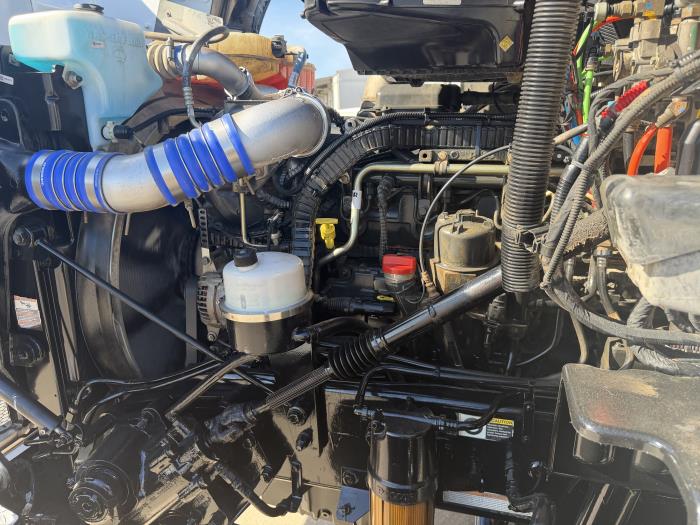 2020 Peterbilt 567-17