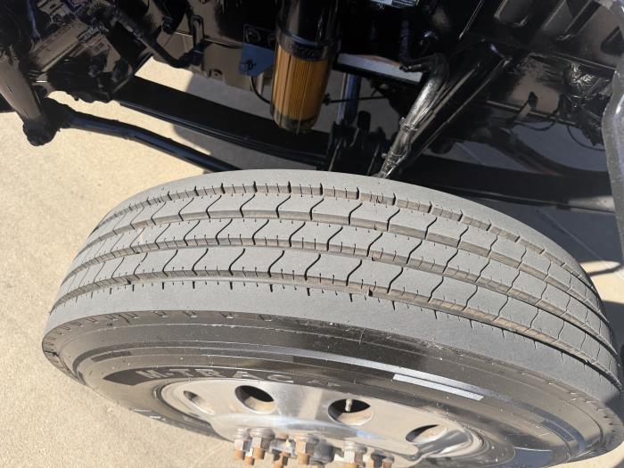 2020 Peterbilt 567-18