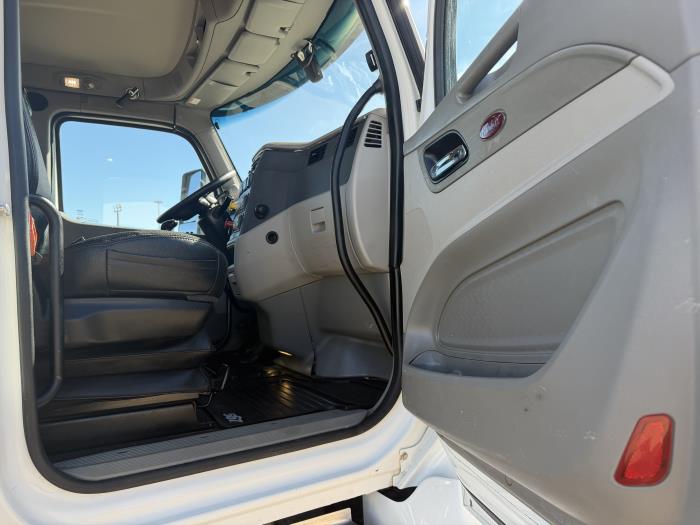 2020 Peterbilt 567-22