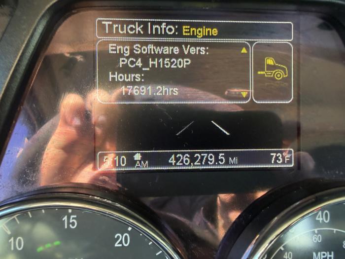 2020 Peterbilt 567-32