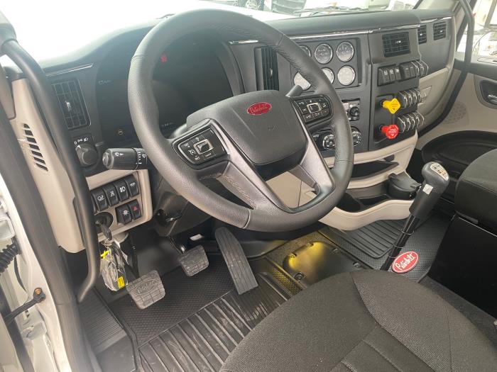 2026 Peterbilt 589-11