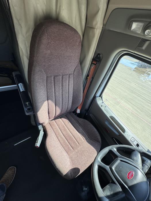 2022 Peterbilt 579-24