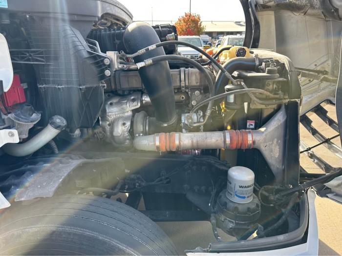 2019 Freightliner Cascadia-10