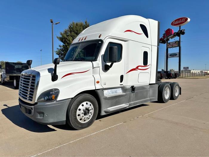 2018 Freightliner Cascadia-1