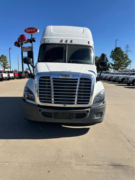 2018 Freightliner Cascadia-3