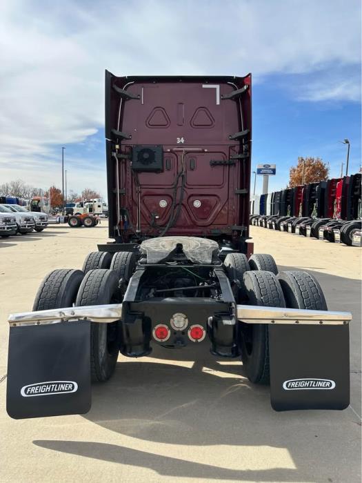 2019 Freightliner Cascadia-4