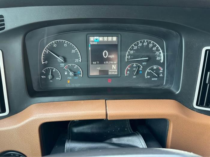 2019 Freightliner Cascadia-5