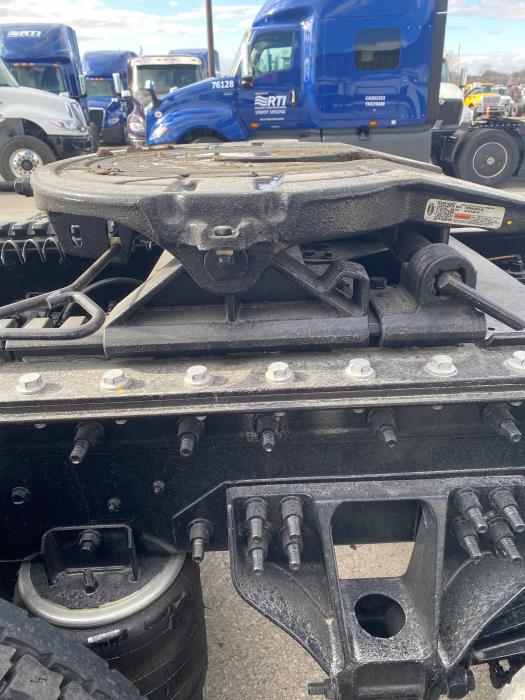 2026 International HX620-8