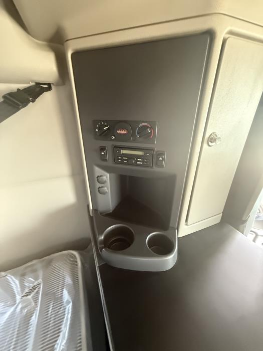 2026 Peterbilt 579-9