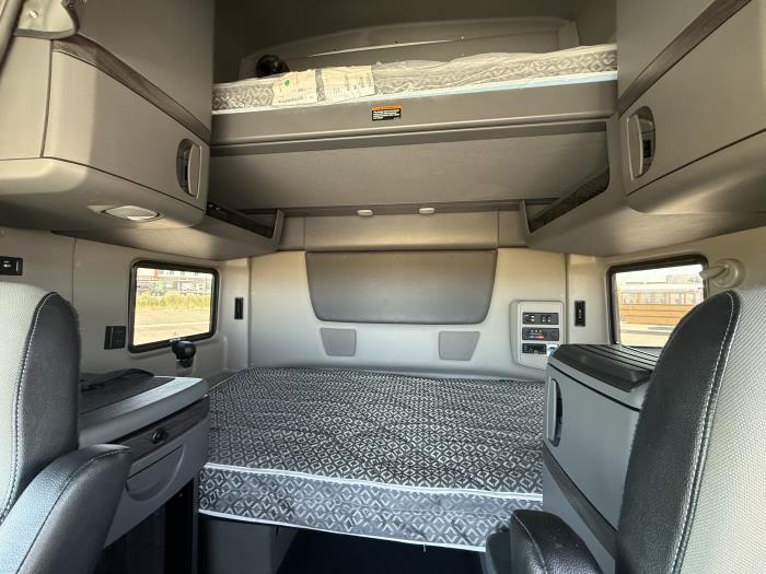 2023 International LT625-12