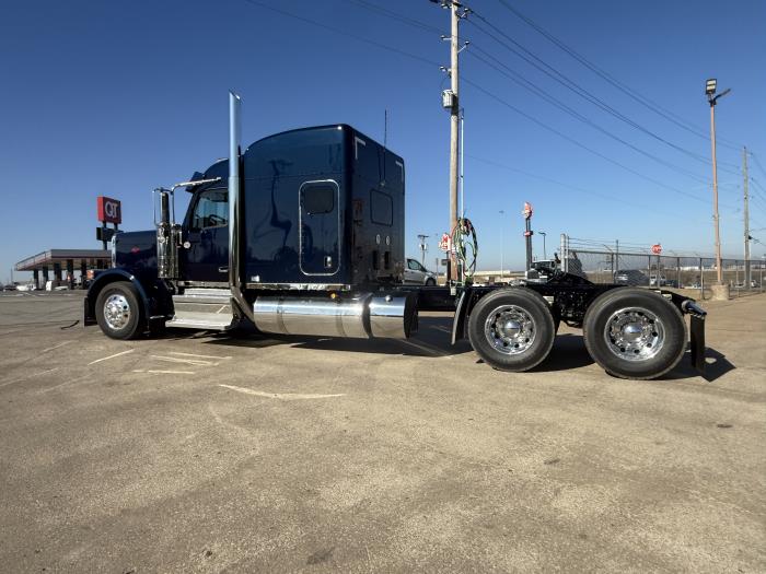 2026 Peterbilt 589-7