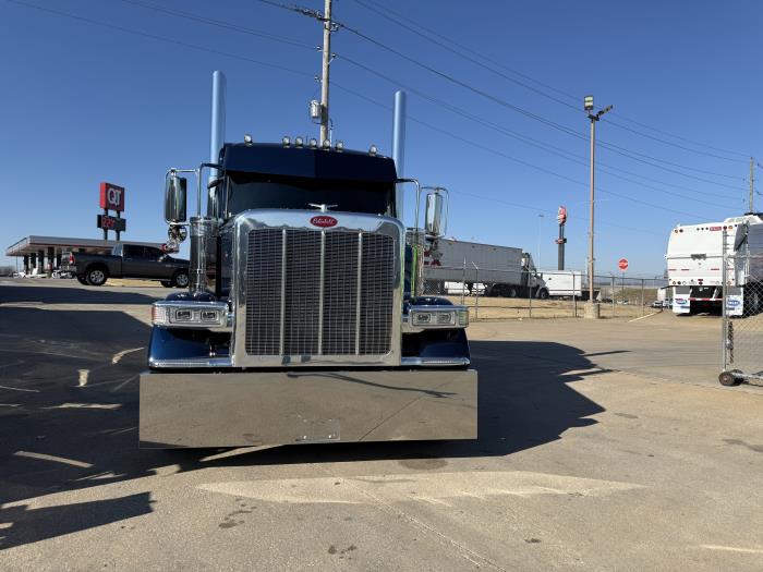 2026 Peterbilt 589-14
