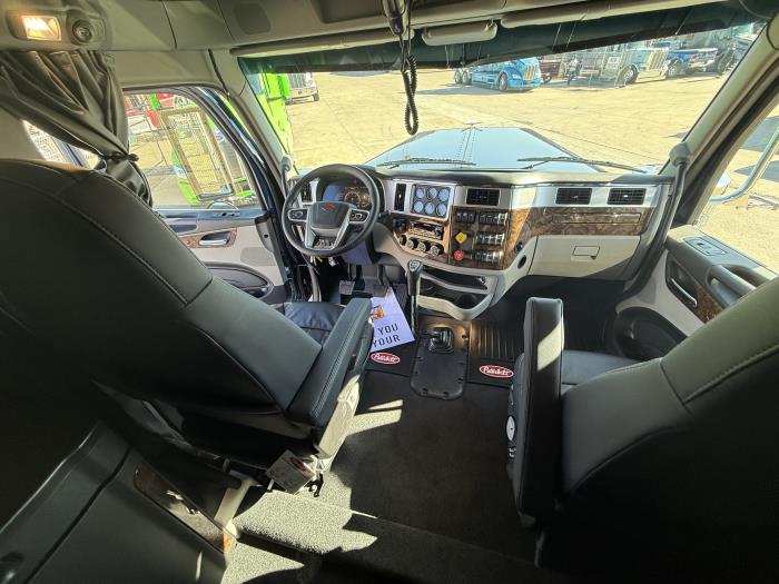 2026 Peterbilt 589-39