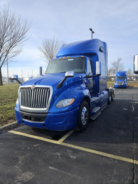 2022 International LT625-1