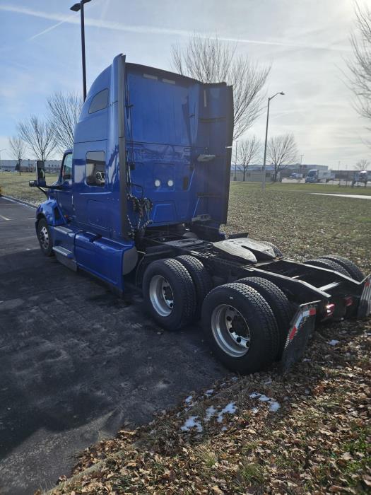 2022 International LT625-4