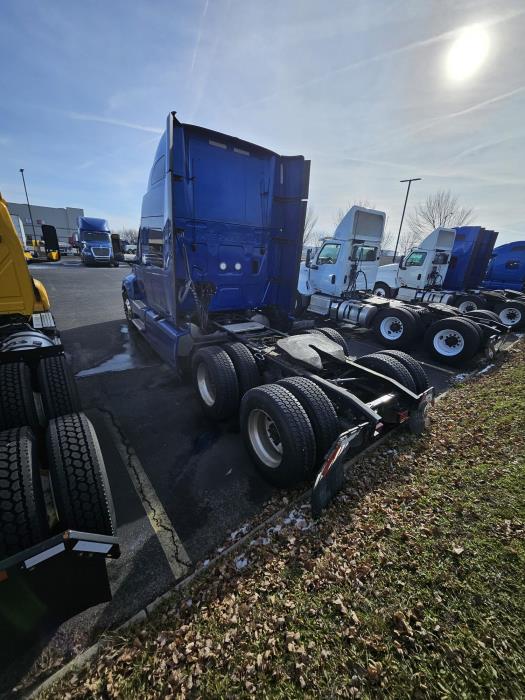 2022 International LT625-4