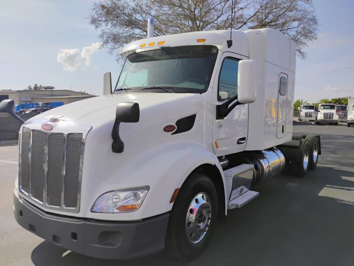 2020 Peterbilt 579-3