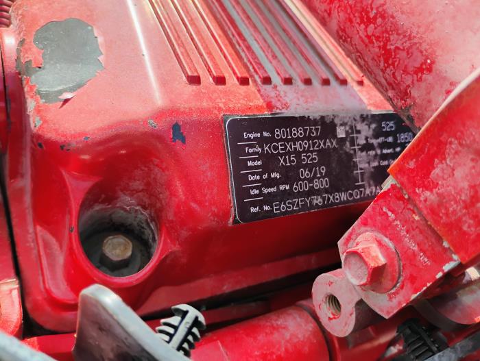 2020 Peterbilt 579-8