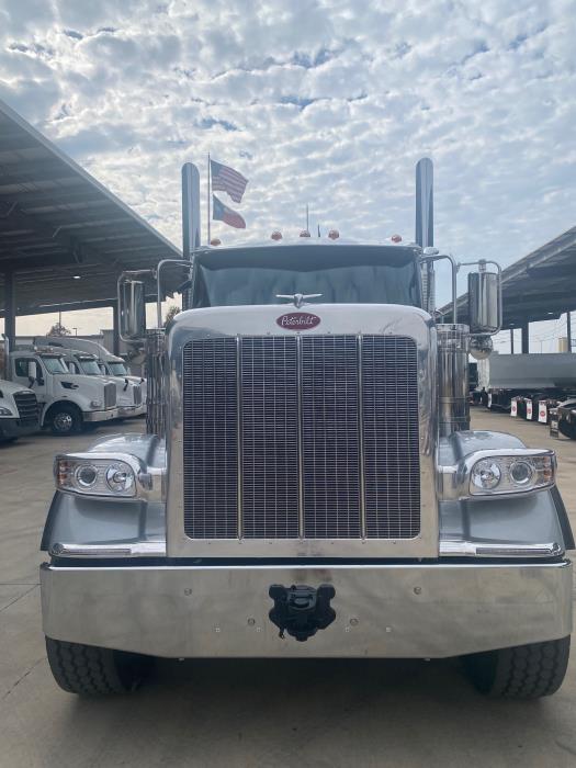 2026 Peterbilt 589-1
